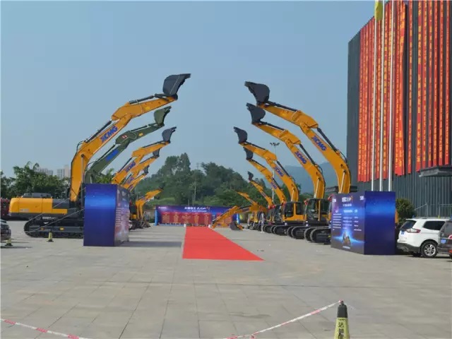 “偉大的勝利、徐工的驕傲”感恩定貨會(huì)簡(jiǎn)報(bào)